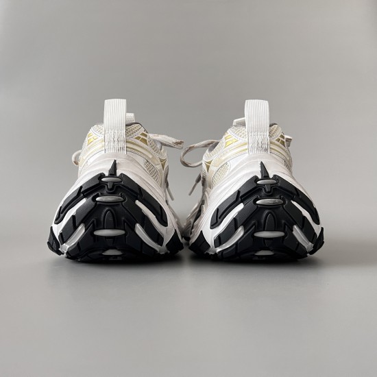6XL Sneakers
