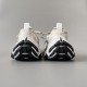 6XL Sneakers