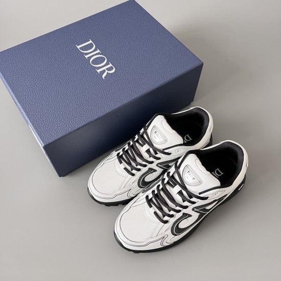 B30 Sneakers