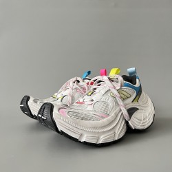6XL Sneakers