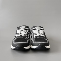 B30 Sneakers