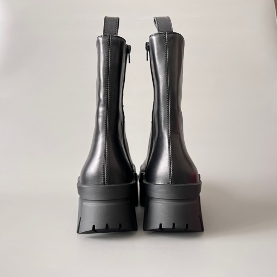 Bulldozer Martin Boots