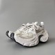 6XL Sneakers