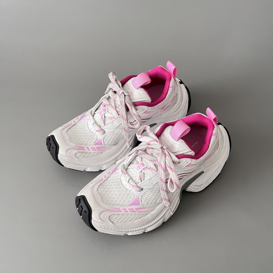6XL Sneakers