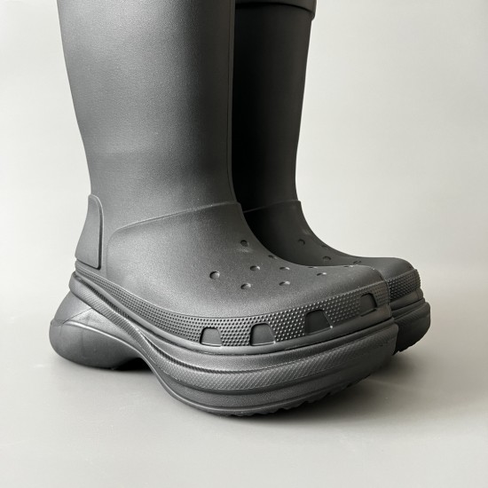 Crocs x Balenciaga