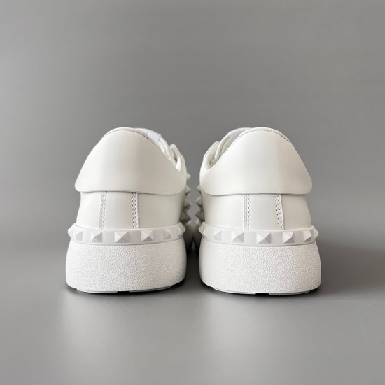 Rockstud Untitled Rivet
