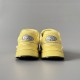 B30 Sneakers