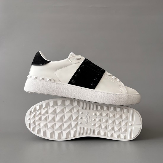 Rockstud Untitled Rivet