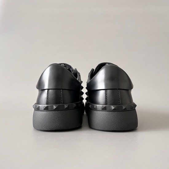 Rockstud Untitled Rivet