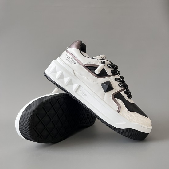 Round Toe Lace Up Board Shoes