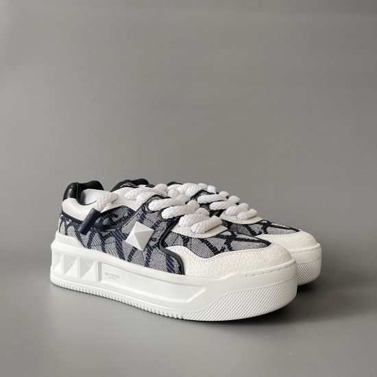Round Toe Lace Up Board Shoes