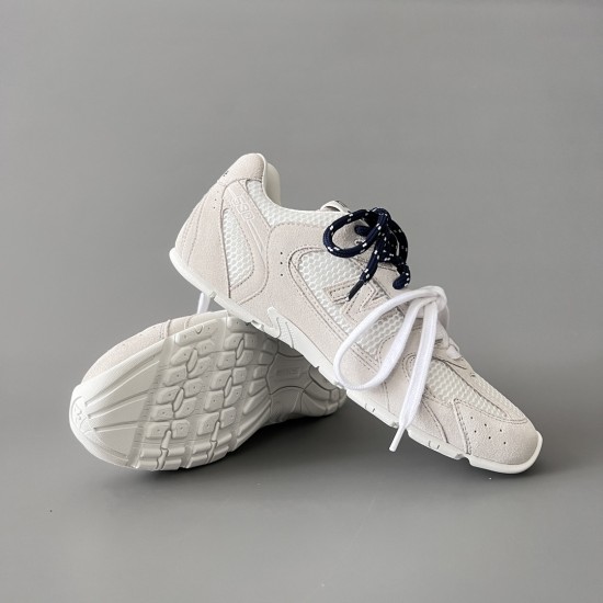 New Balance x MIU MIU 530