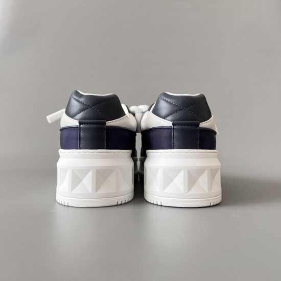 Round Toe Lace Up Board Shoes