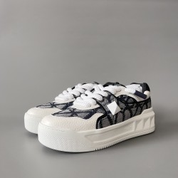 Round Toe Lace Up Board Shoes