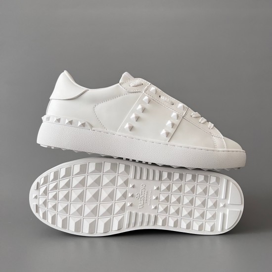 Rockstud Untitled Rivet