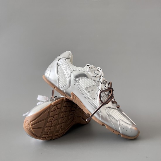 New Balance x MIU MIU 530
