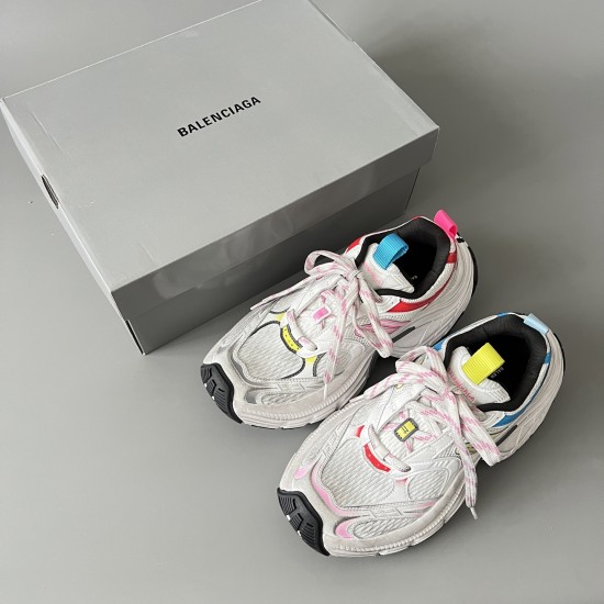 6XL Sneakers