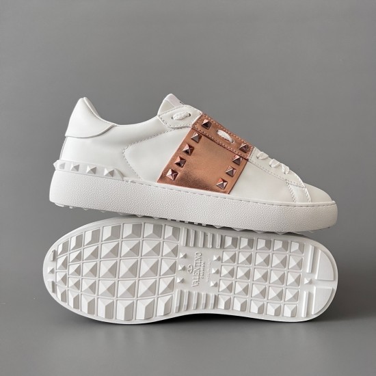Rockstud Untitled Rivet