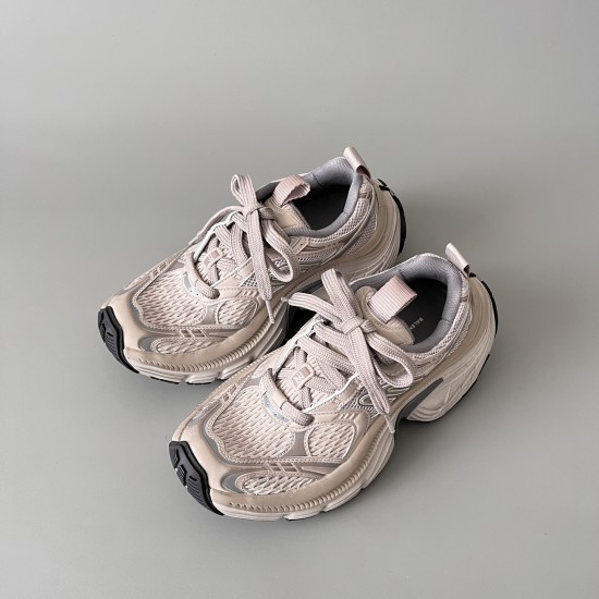 6XL Sneakers