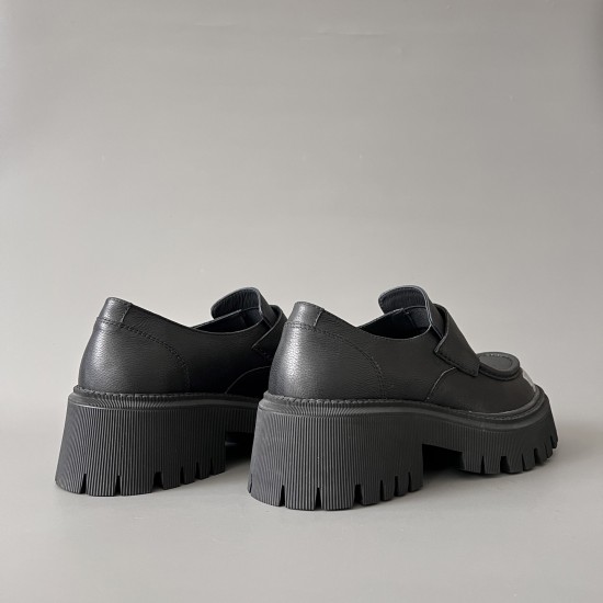 Tractor Sneakers