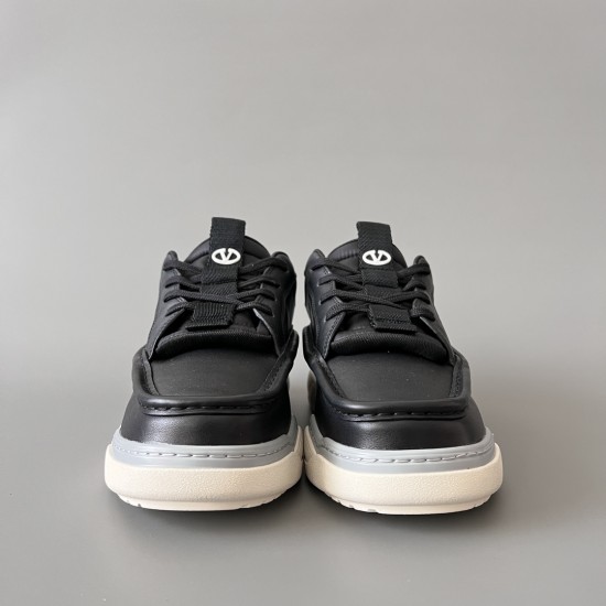 Mid Top Lace-Up Casual Shoes