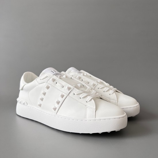 Rockstud Untitled Rivet