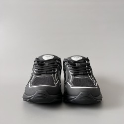 B30 Sneakers