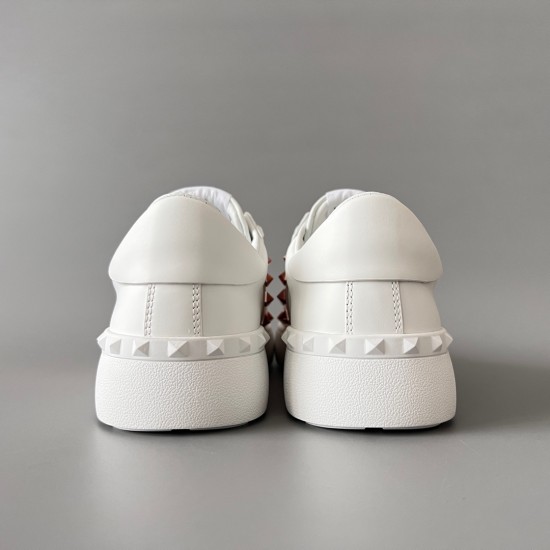 Rockstud Untitled Rivet