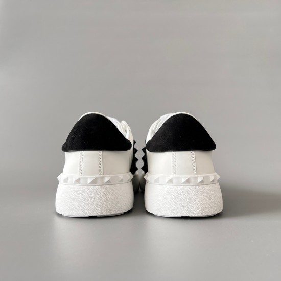 Rockstud Untitled Rivet