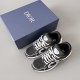 B30 Sneakers