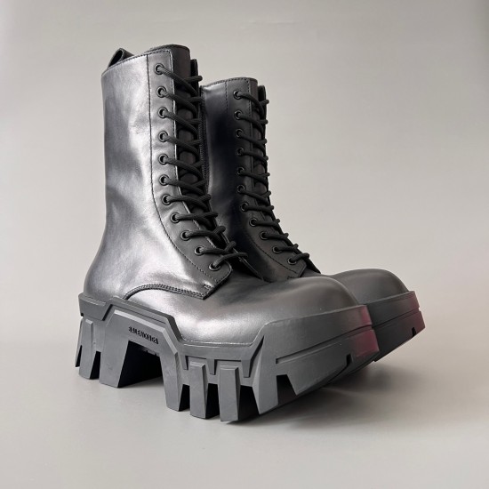 Bulldozer Martin Boots