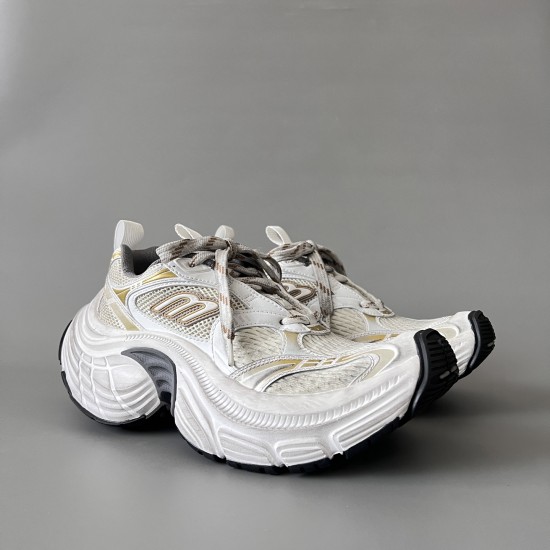 6XL Sneakers