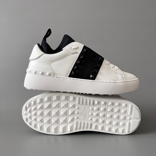 Rockstud Untitled Rivet