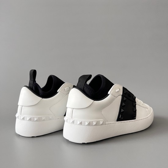 Rockstud Untitled Rivet