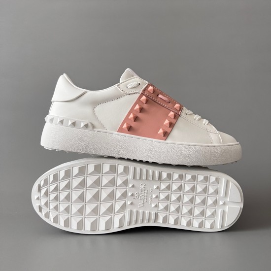 Rockstud Untitled Rivet