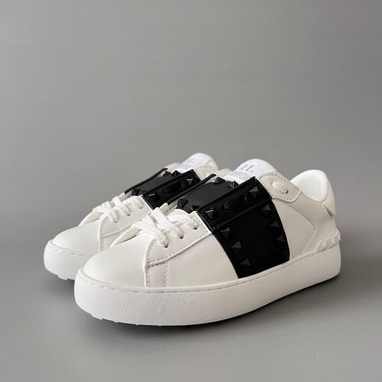 Rockstud Untitled Rivet