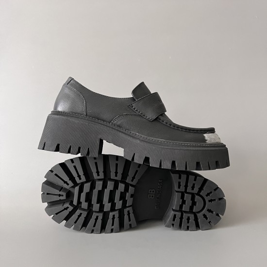 Tractor Sneakers