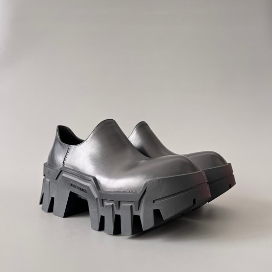Bulldozer Martin Boots