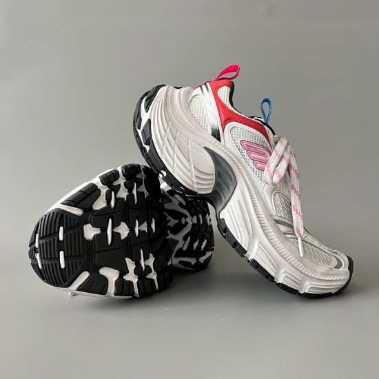 6XL Sneakers