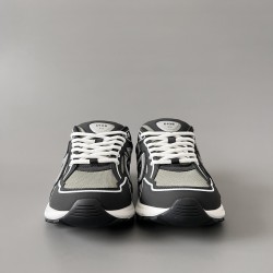 B30 Sneakers