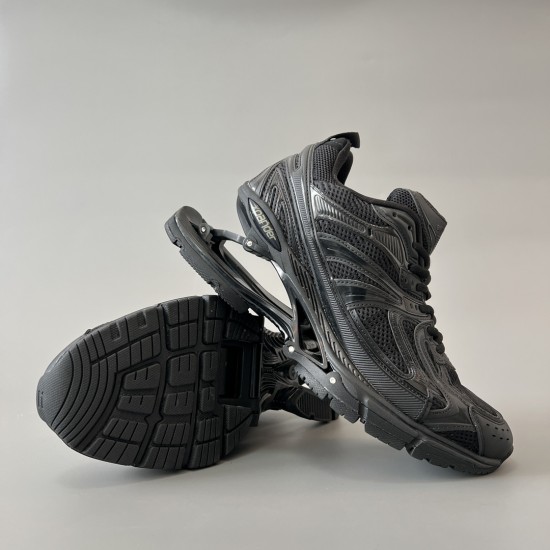 X-Pander Mesh Nylon Sneakers