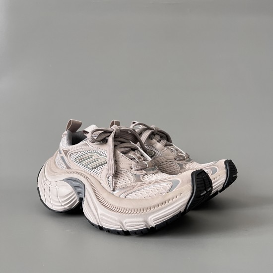 6XL Sneakers
