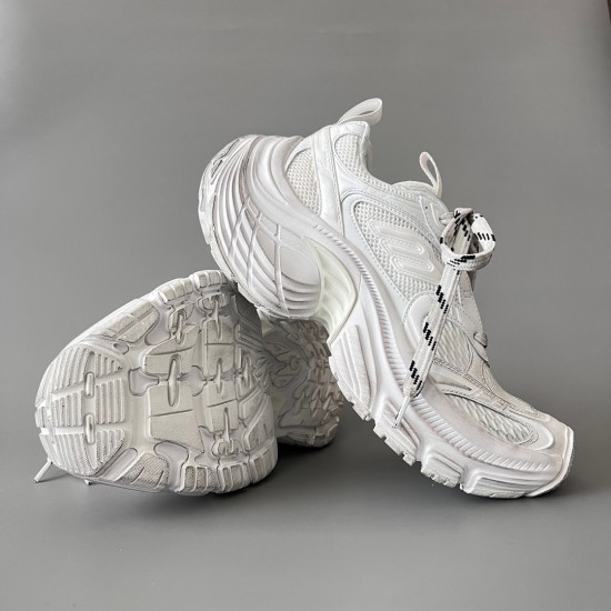 6XL Sneakers