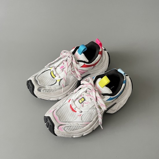 6XL Sneakers