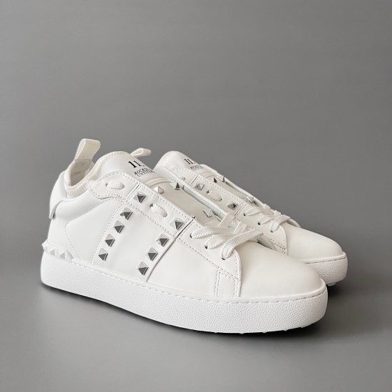 Rockstud Untitled Rivet