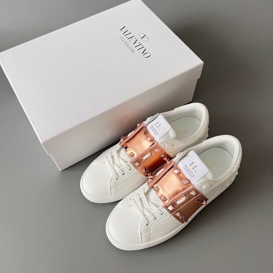 Rockstud Untitled Rivet
