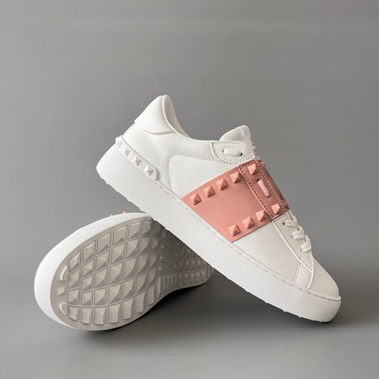 Rockstud Untitled Rivet