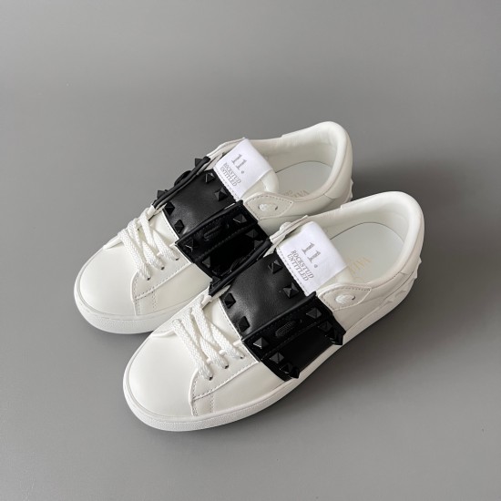 Rockstud Untitled Rivet