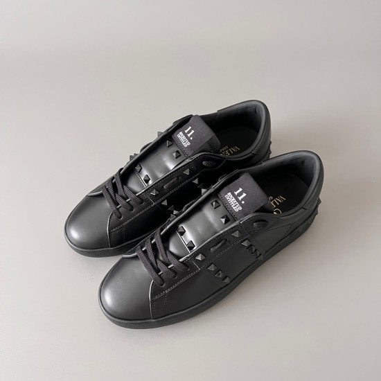 Rockstud Untitled Rivet