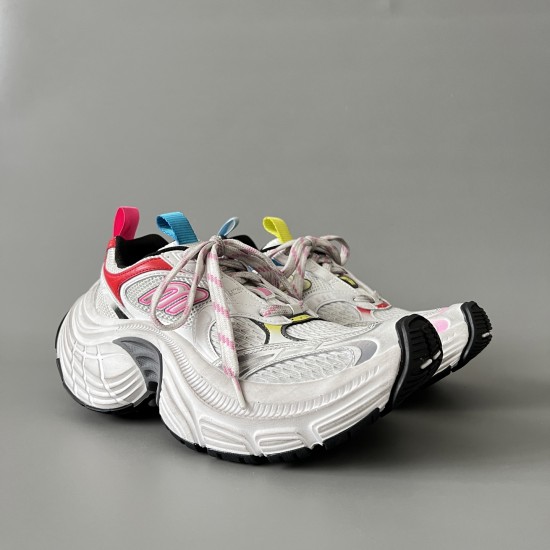 6XL Sneakers